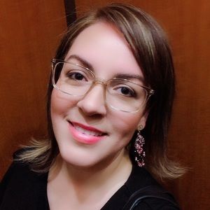 Meet your Posher, Jeniffer